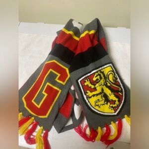 Harry Potter double sided Gryffindor house, crest scarf